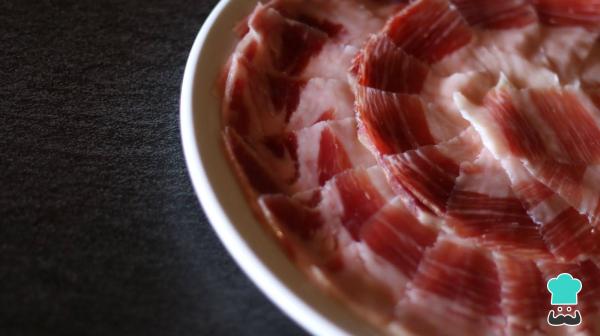 Comprar jamón ibérico online: La tendencia gastronómica que gana terreno en España