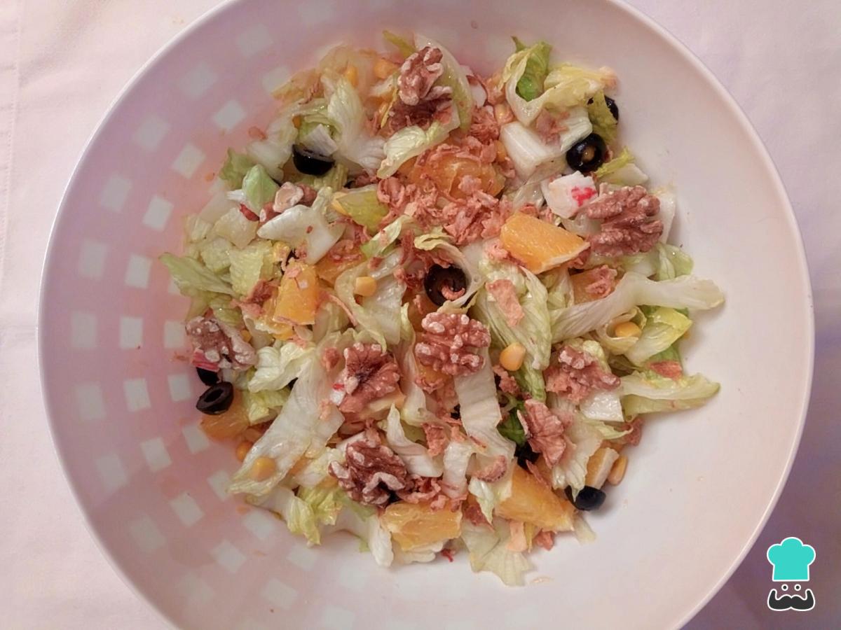 Receta de Ensalada de lechuga con naranja y nueces