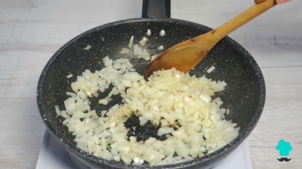 Receta de Pisto manchego con huevo frito: el guiso con verduras de la huerta más fácil y sabroso - Paso 2