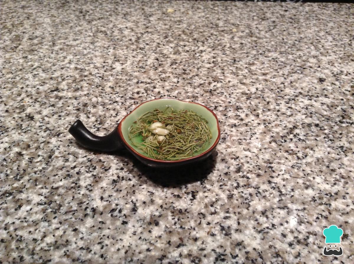 Receta de Aceite de romero y ajo