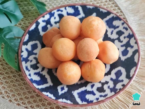 Platos navideños colombianos - Buñuelos