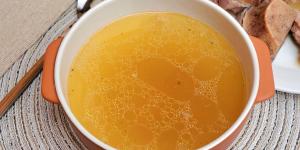 Receta de Caldo de huesos rico en colágeno