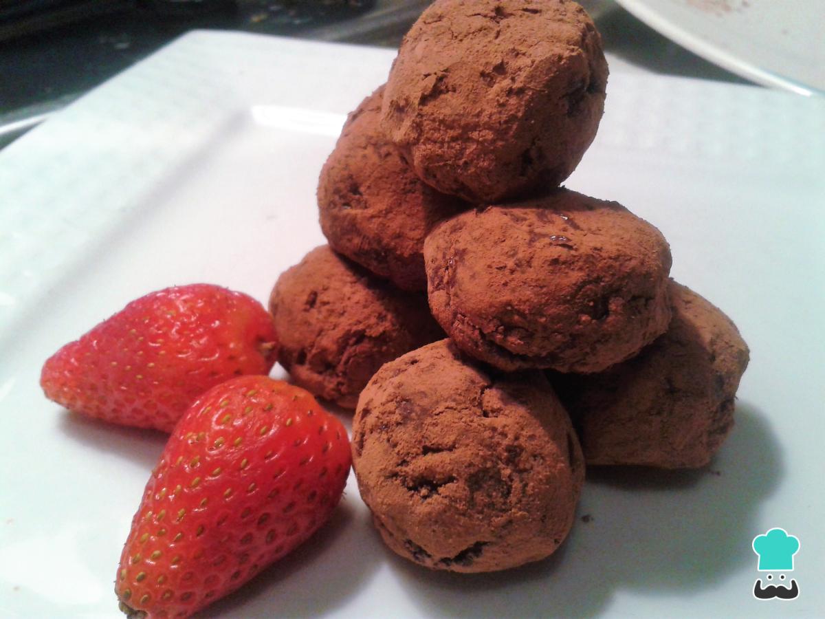 Receta de Trufas de chocolate con fresas