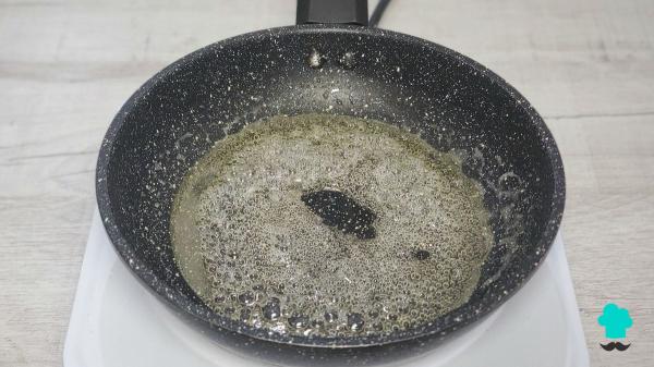 Receta de Pastel de Sant Jordi: el diseño más bonito y delicioso para sorprender este 23 de abril - Paso 3