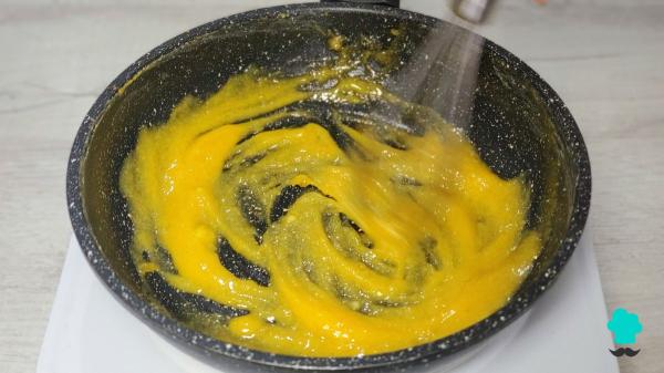 Receta de Pastel de Sant Jordi: el diseño más bonito y delicioso para sorprender este 23 de abril - Paso 5