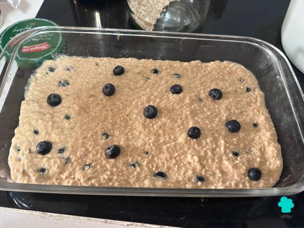 Receta de Avena al horno con plátano y arándanos: un desayuno saludable, saciante y delicioso - Paso 6