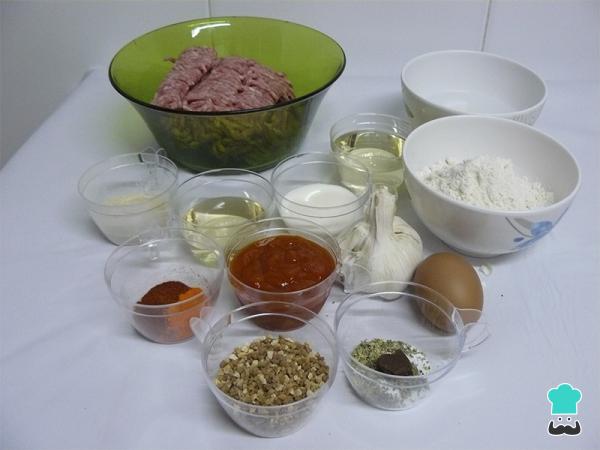 Receta de Albóndigas en salsa de almendras y tomate - Paso 1