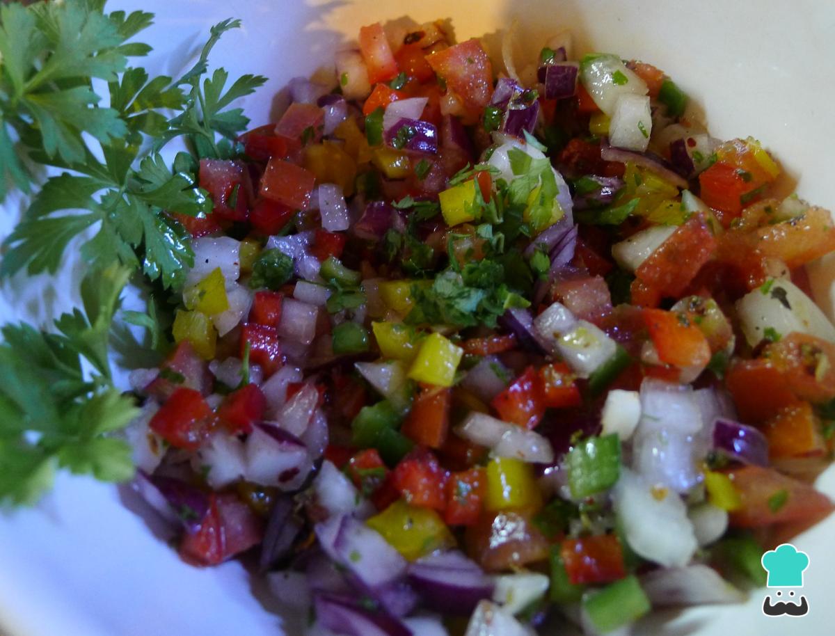 Receta de Salsa criolla cruda con vinagreta