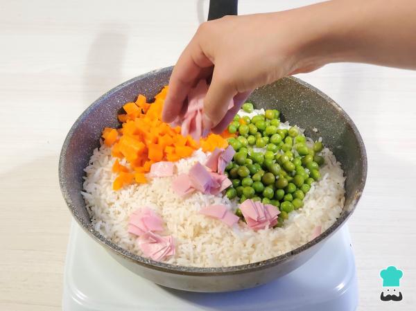 Receta de Arroz tres delicias con verduras - Paso 5