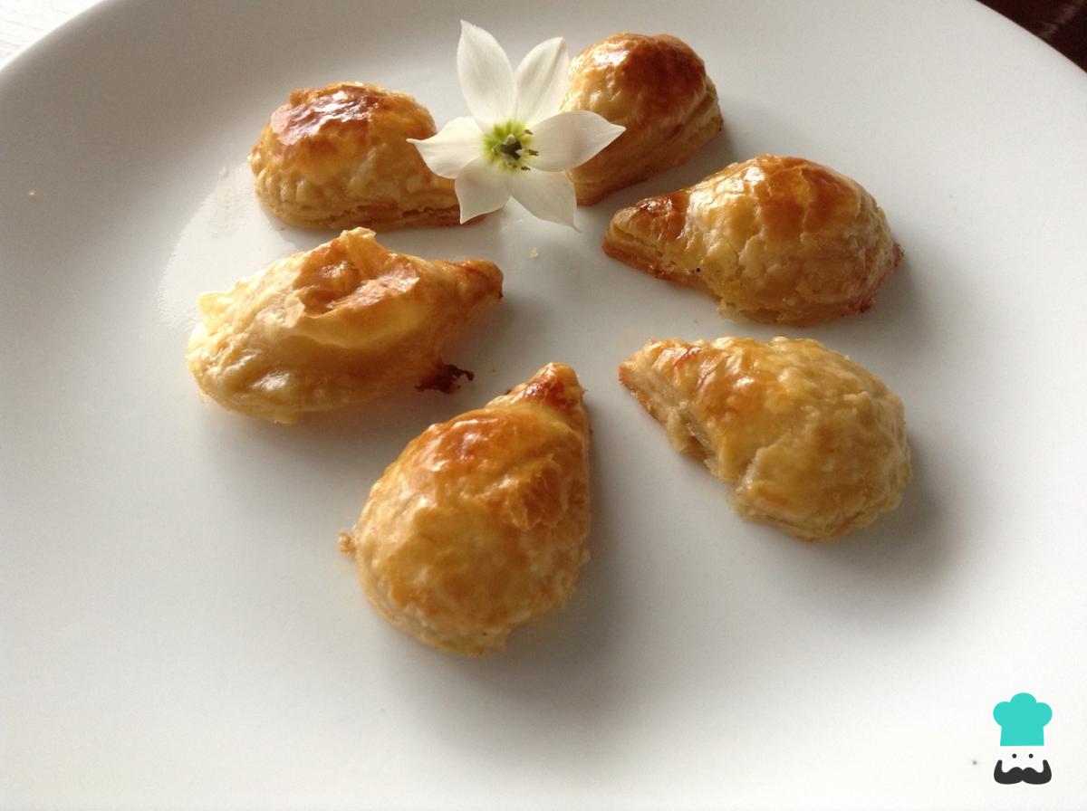Receta de Saquitos de hojaldre rellenos de queso