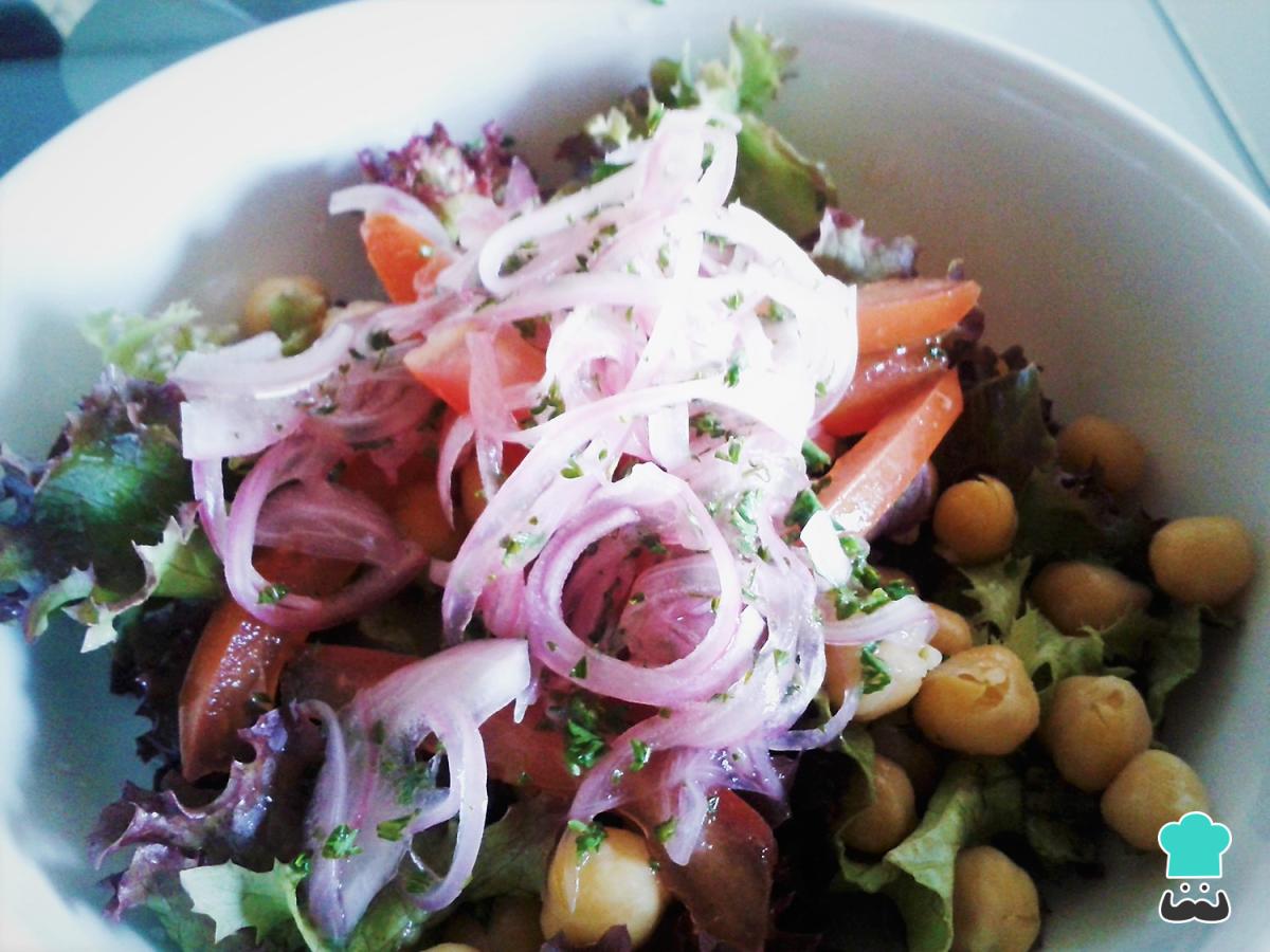 Receta de Ensalada de garbanzos light