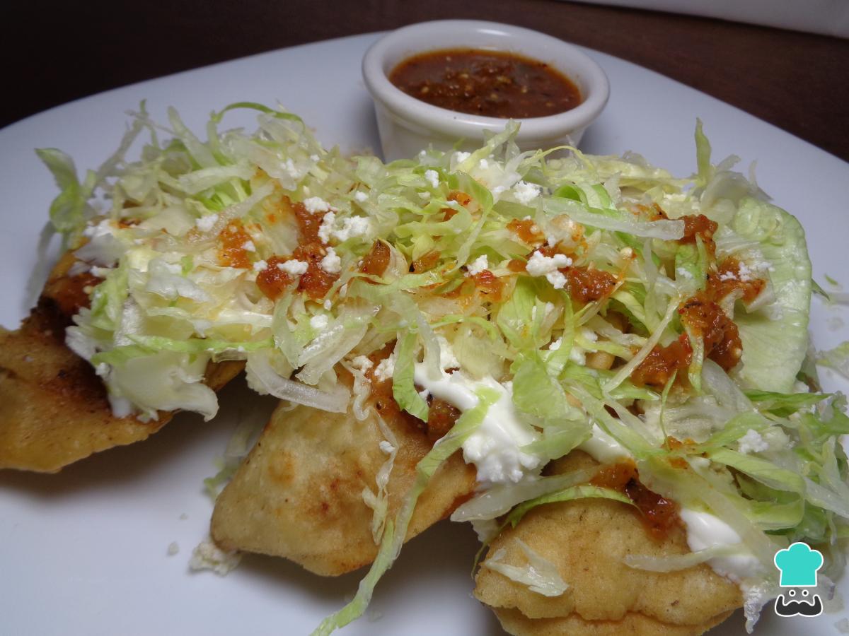 Receta de Empanadas de tinga de pollo
